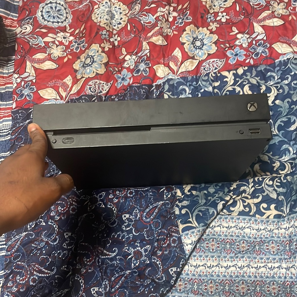 Xbox 3x controllers and wires
